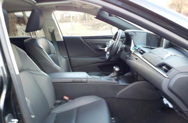 Lexus ES cena 82900 przebieg: 149758, rok produkcji 2020 z Łosice małe 407